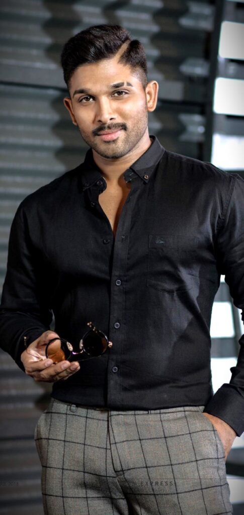 Allu Arjun Biography, Age, Height , Weight, Girlfriend, Wife, Family, Net worth, Current Affairs