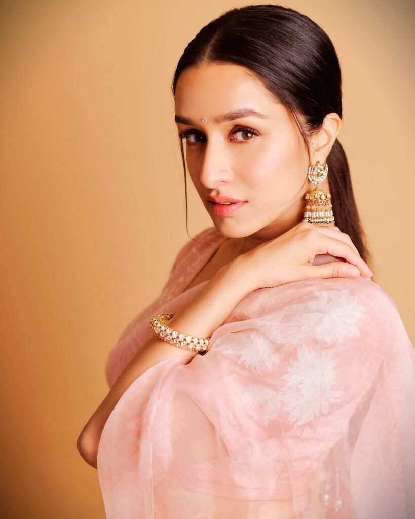 Shraddha Kapoor Biography, Age, Height, Weight, Husband, Boyfriend, Family, Net worth, Current Affairs