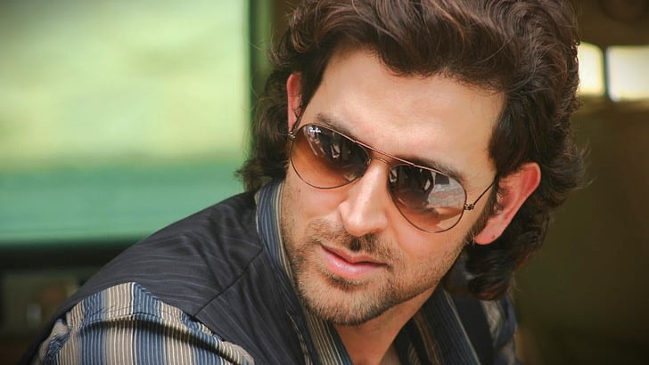 Hrithik Roshan Biography, Age, Height, Weight, Wife, Girlfriend, Family, Net Worth, Current Affairs