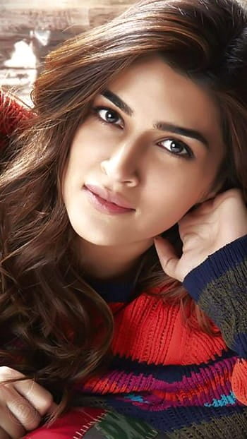 Kriti Sanon Biography, Age, Height, Weight, Husband, Boyfriend, Family, Net Worth, Current Affairs