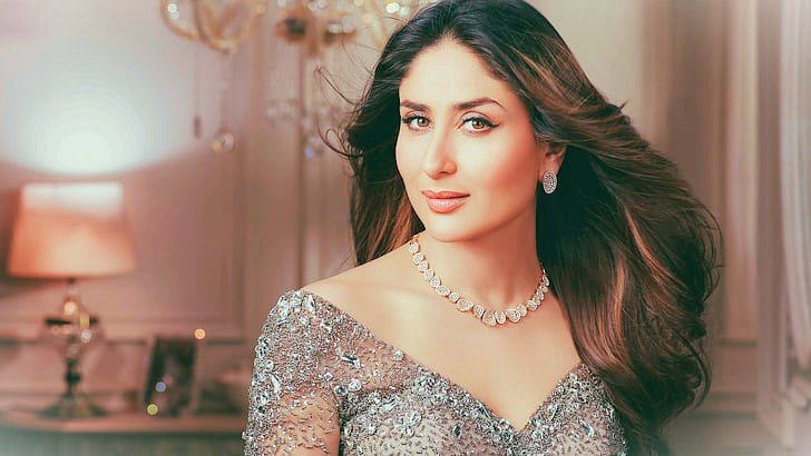 Kareena Kapoor Biography, Age, Height , Weight, Husband, Boyfriend Family, Networth, Current Affairs