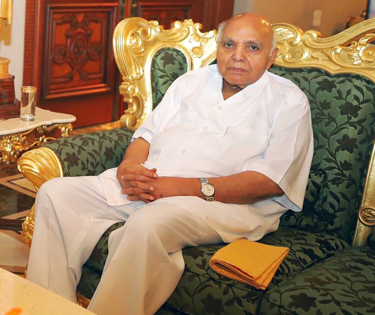 Ramoji Rao Death, Age, Wife, Children, Biography, Net Worth, Businesses, Awards, Films & Lesser Known Facts